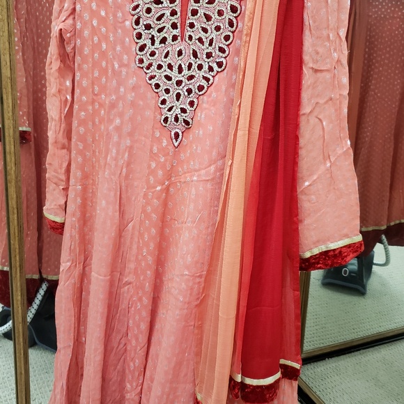 Rust w/ maroon velvet churidaar - Picture 6 of 7